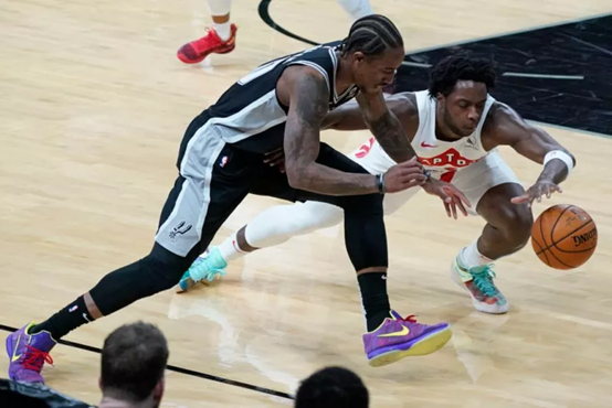 与日俱增 与日俱增