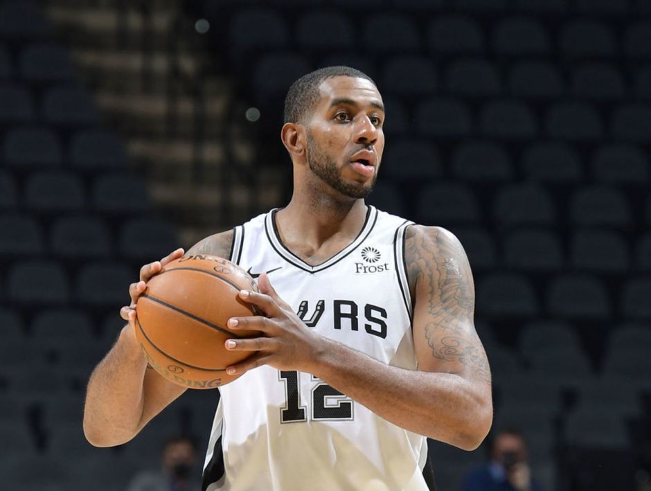 吉鲁用自己 吉鲁用自己